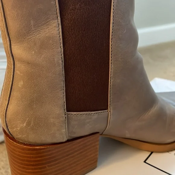 Seychelles Tan and Brown Ankle Boots - Picture 6 of 8